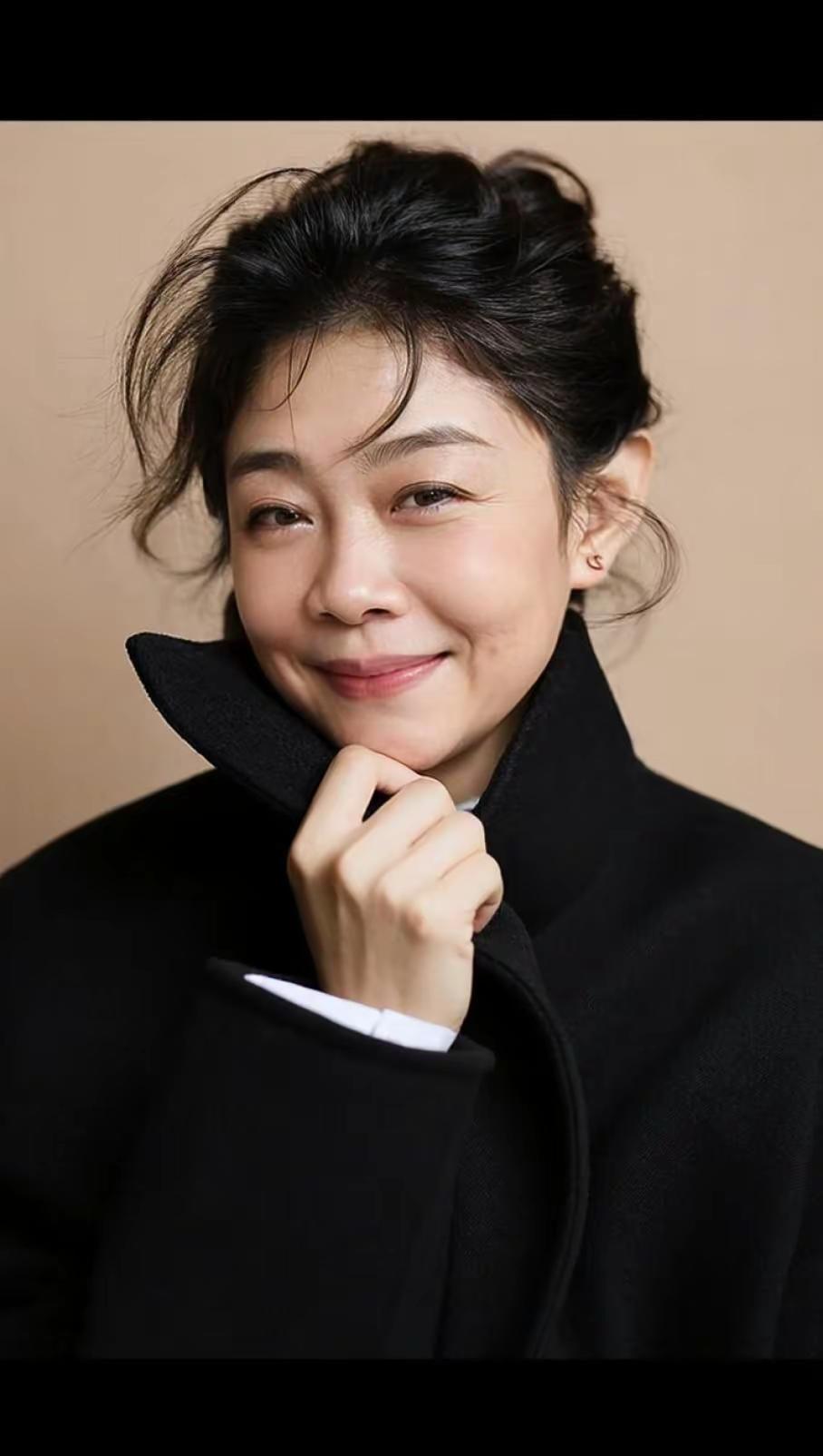 今日分享。AI氛围感自拍ai创作 自恋一下原来我也可以这么美