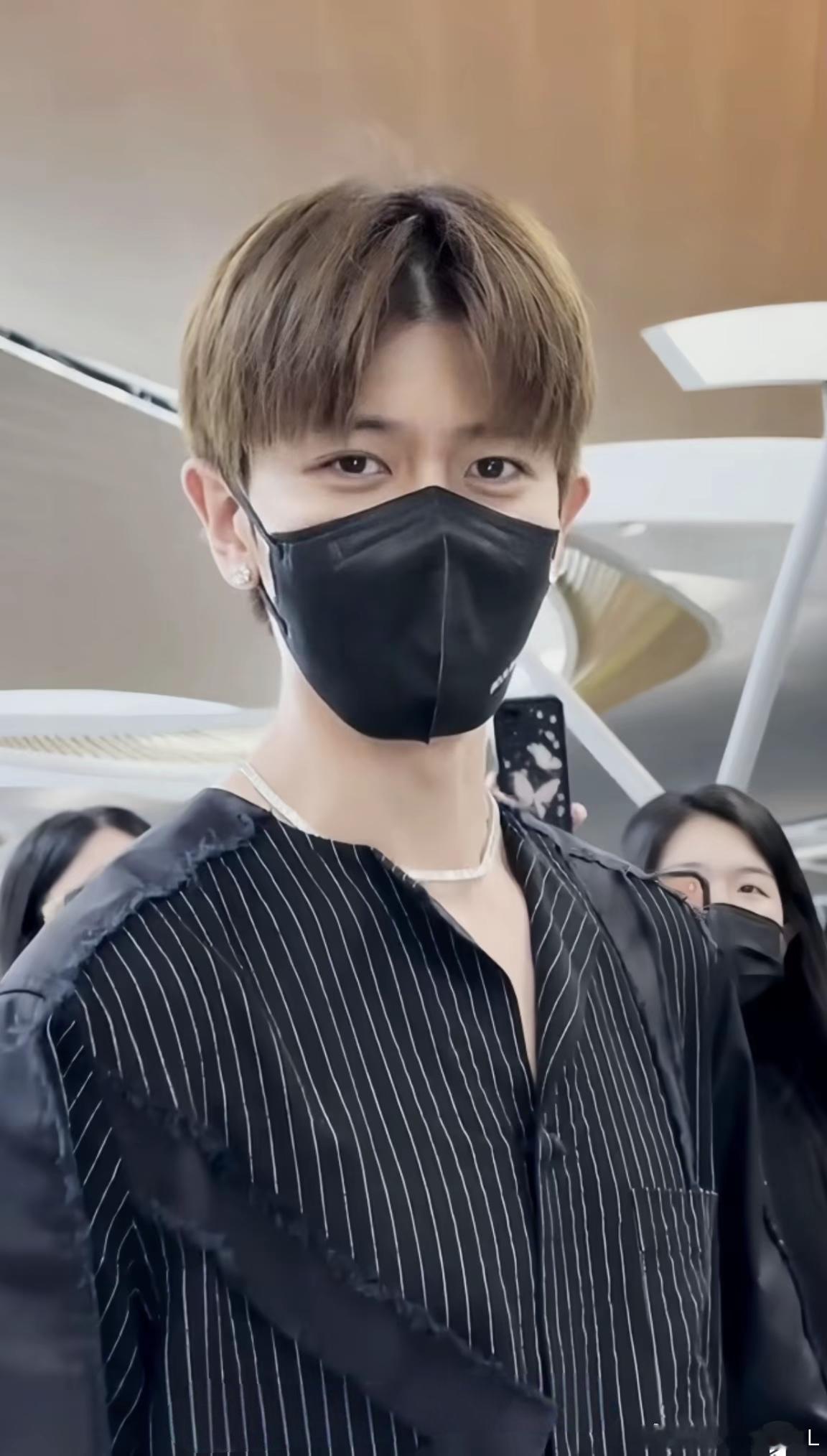 任嘉伦 ❥❥❥ 𝙏𝙊：任嘉伦♡Lᵒᵛᵉᵧₒᵤ♡❥❥❥🌼⁴¹¹ ♡简简单单是