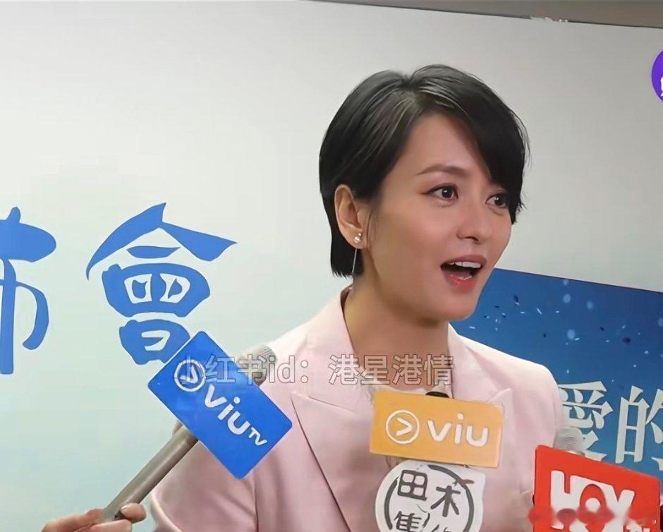梁咏琪50了，一点没有硅胶感，你们港星咋保养的能不能出个秘籍啊[苦涩] ​​​