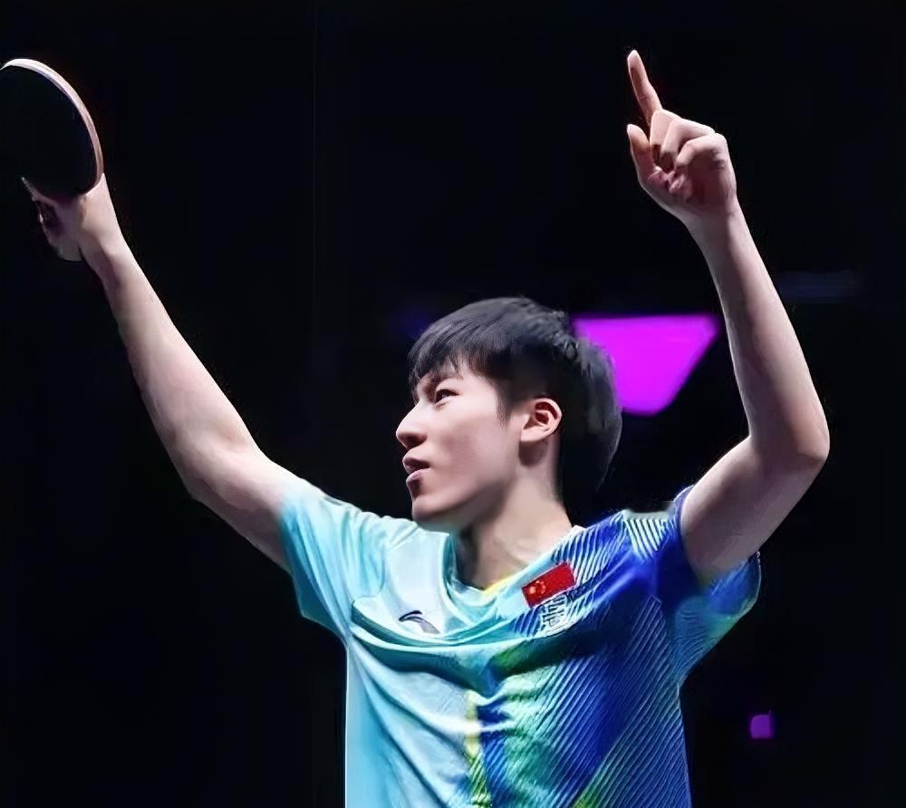 国乒男队五大新人综合实力详细子项对比：

1、身体条件：温瑞博＞向鹏＞陈垣宇＞黄