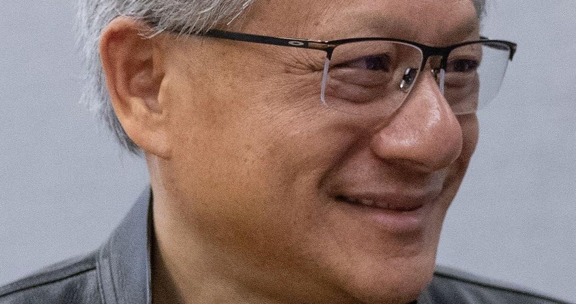 有人问黄仁勋：“中国是怎么在短短十年里，催生出那么多世界级AI巨头的？”
这个问