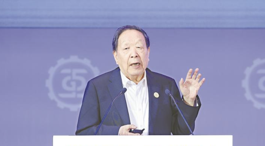 【李德仁院士：安全可靠是低空飞行的关键】12月4日消息，2023国家最高科技奖获