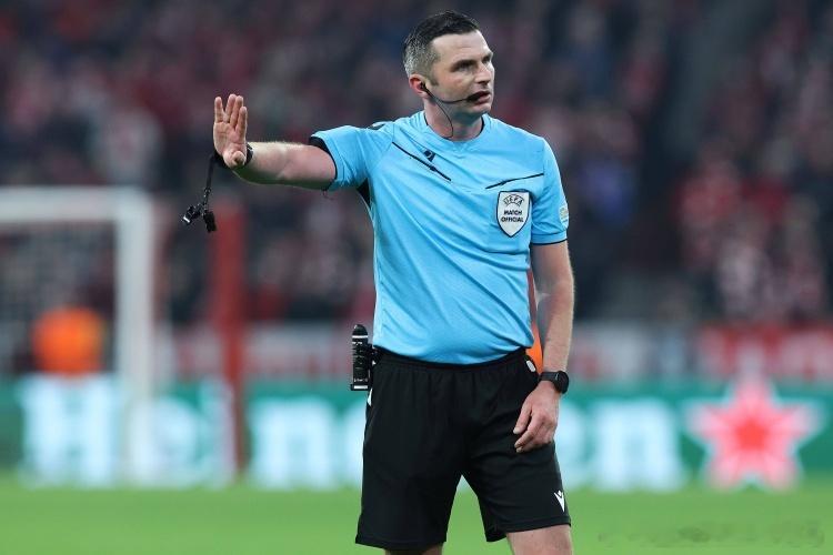 英超官方公布第25轮裁判名单，迈克尔·奥利弗执法曼联vs热刺，克雷格·鲍森执法利