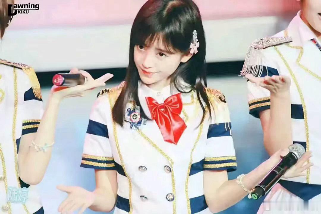 鞠婧祎  jjy鞠婧祎粉墨江湖 jjy鞠婧祎姜保宁 jjy晚霞照在你身上 就是光