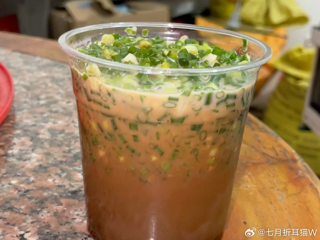 不要酱选成了不要鸡腿现在的店员主打一个超强执行力，虽然不理解，但是顾客这么做一定