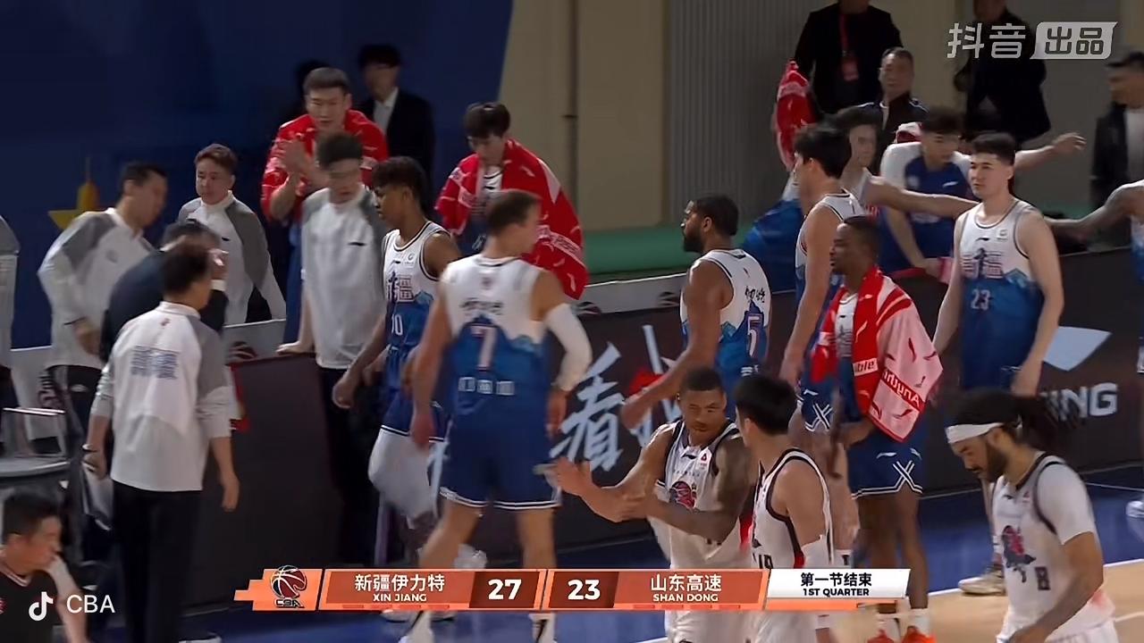 第一节比赛新疆飞虎男篮打得不错

        在刚刚结束的新疆飞虎男篮主场迎