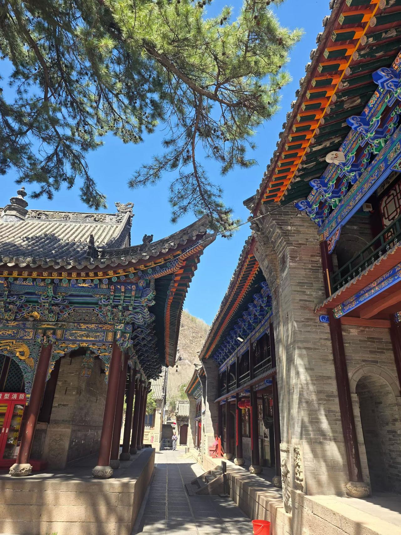 分享一张你拍的建筑古香古色的建筑太美太好看了。