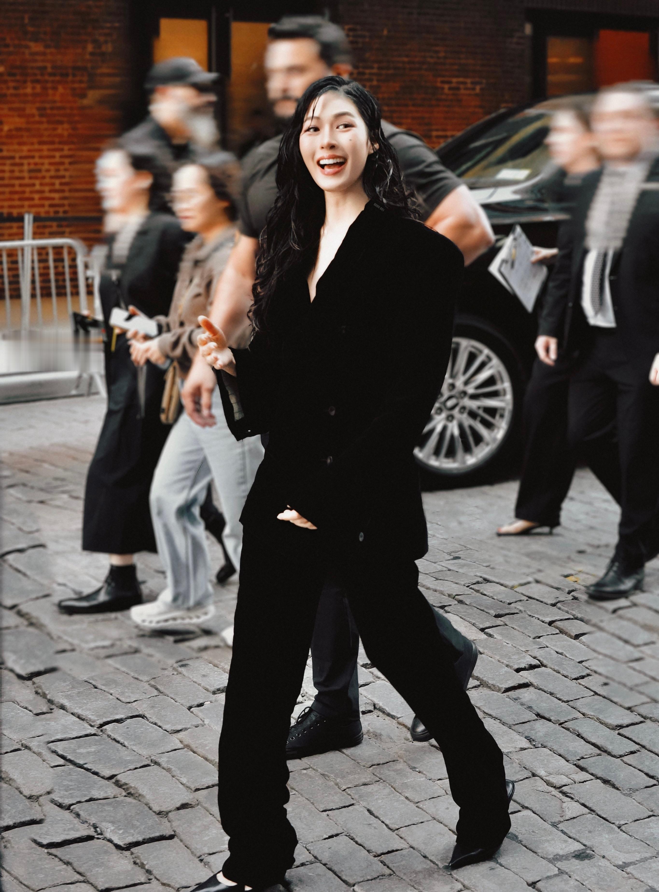 Linglingkwong_[超话]   x  Calvin Klein 202