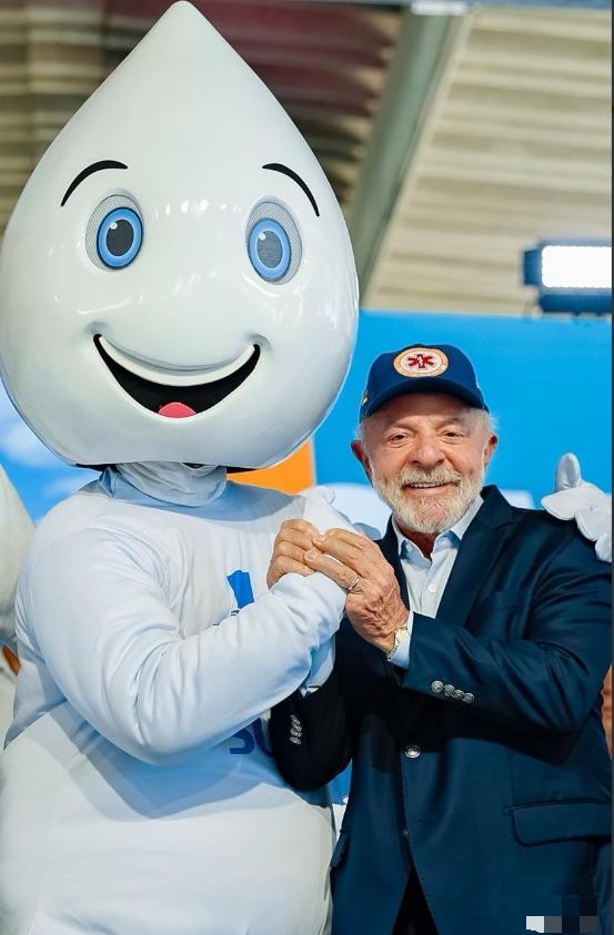 巴西喊话中国
2月7日，巴西政府的高级官员透露，巴西目前正在考虑推动南方共同市场