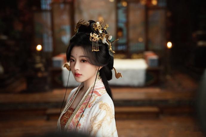 孔雪儿孔雪儿去哪儿进修的演技孔雪儿的昭阳公主也是让我们大家看到了演技的提升，而且