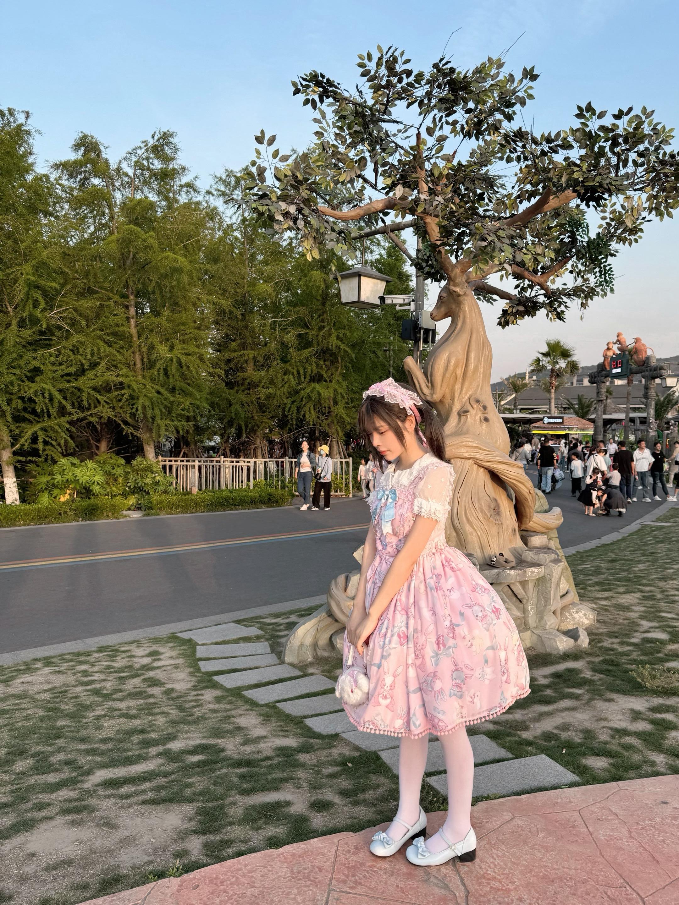 做不到讨厌你，勾勾手指我就过来了