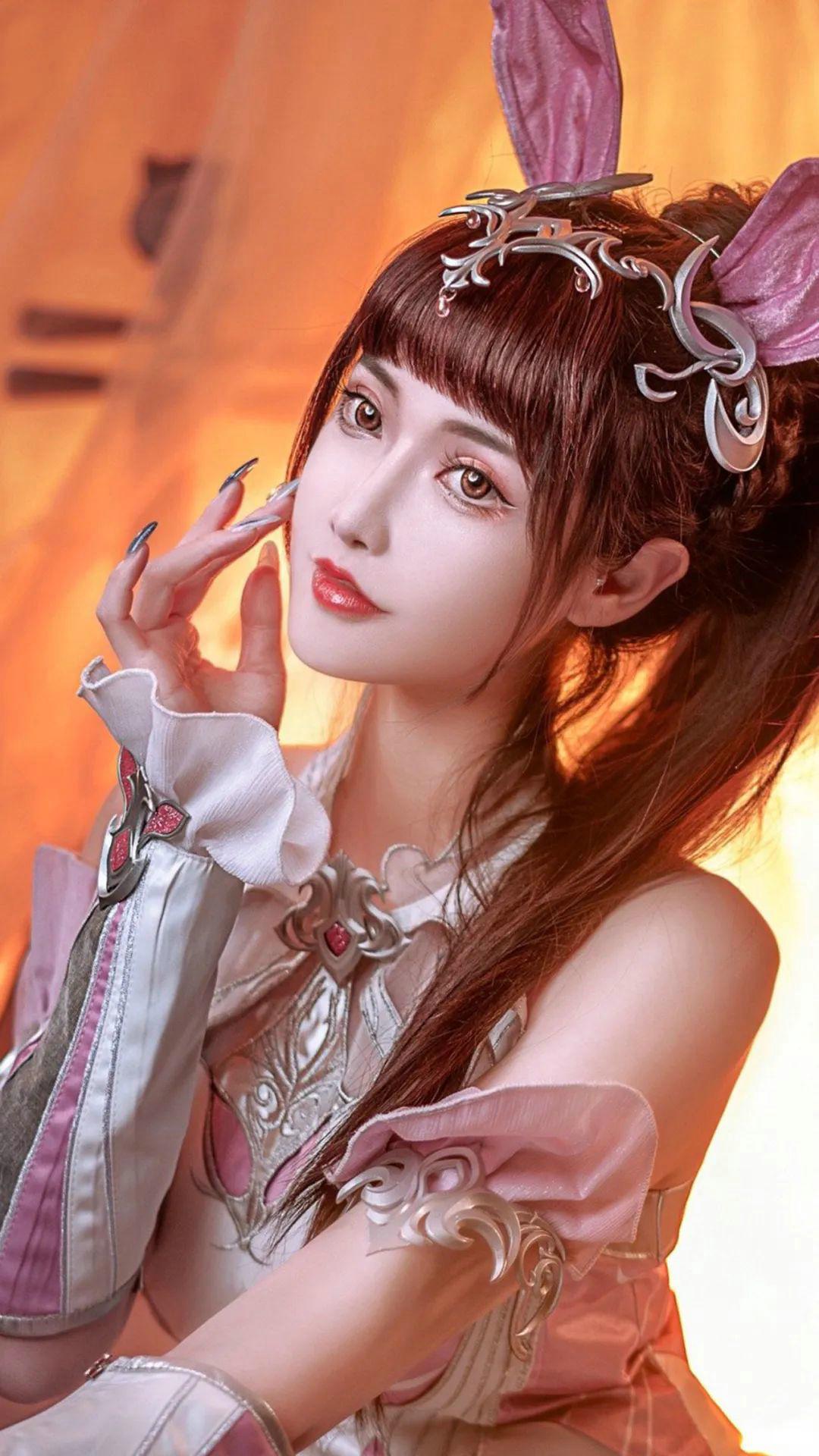 大魔王的小舞，腿真长啊！