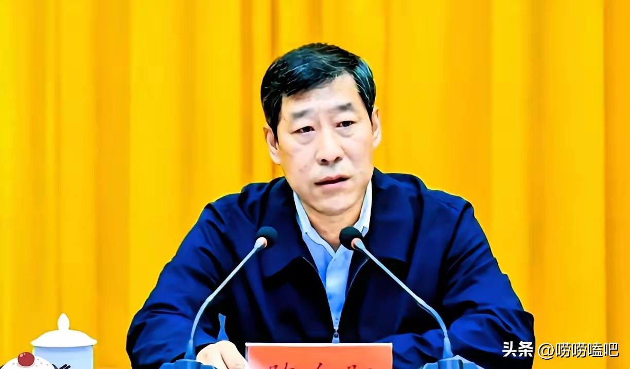 说实话，听到陈向阳辞职的消息，心里还真挺不是滋味的。
这两年长治的变化，大家伙儿
