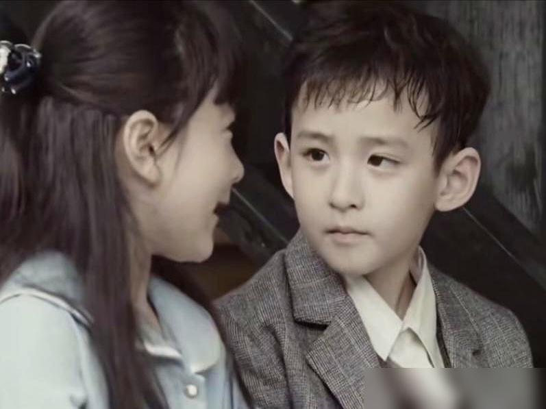 张鲁一这戏演得真够憋屈的，看着心尖上的女人成了好兄弟的新娘，这剧本简直是把人往死