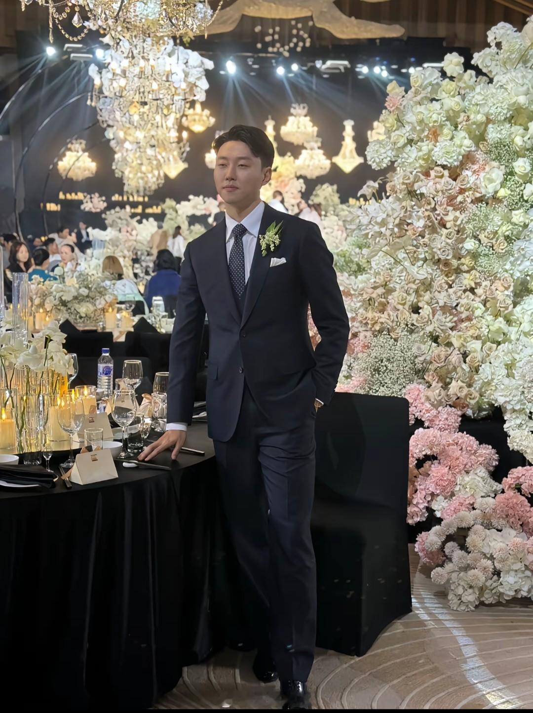 高准翼 最美的祝福送给今天的新人㊗️福高准翼球场上你攻防兼备、助攻绝杀尽显锋芒，