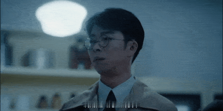 拿着手术刀做着刽子手 铭记历史不是为了延续仇恨！而是要将这段罪恶的真相留存，让后