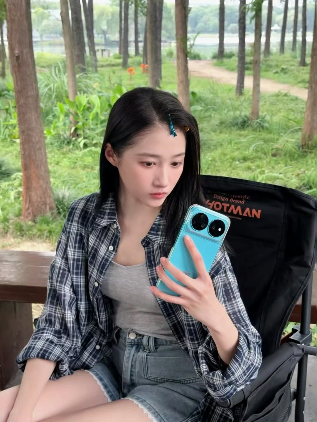 咳咳咳咳咳这张图的自拍呢发出来看看