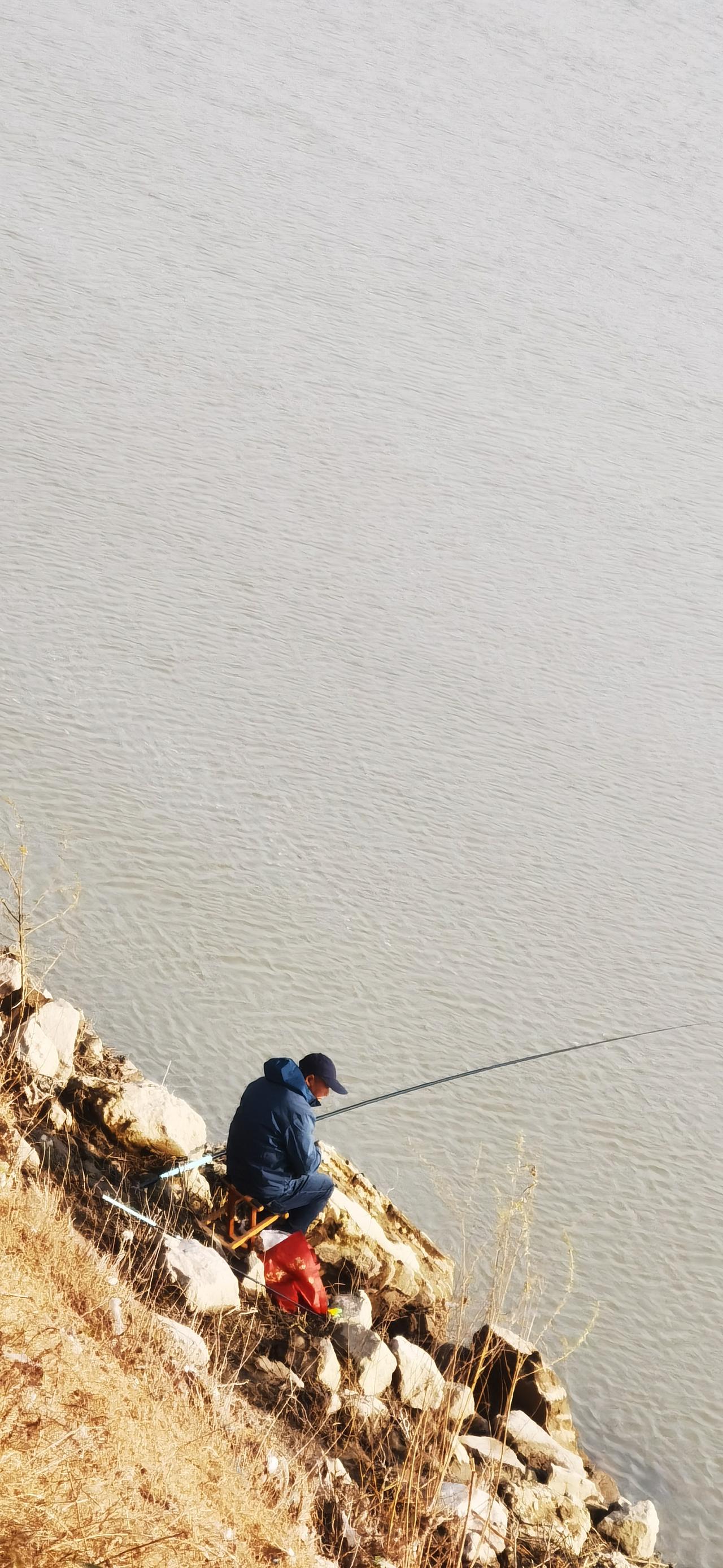 春风若有怜花意，可否许我再少年。

来人间一趟，酸甜苦辣已尝遍，我最重要的人一一