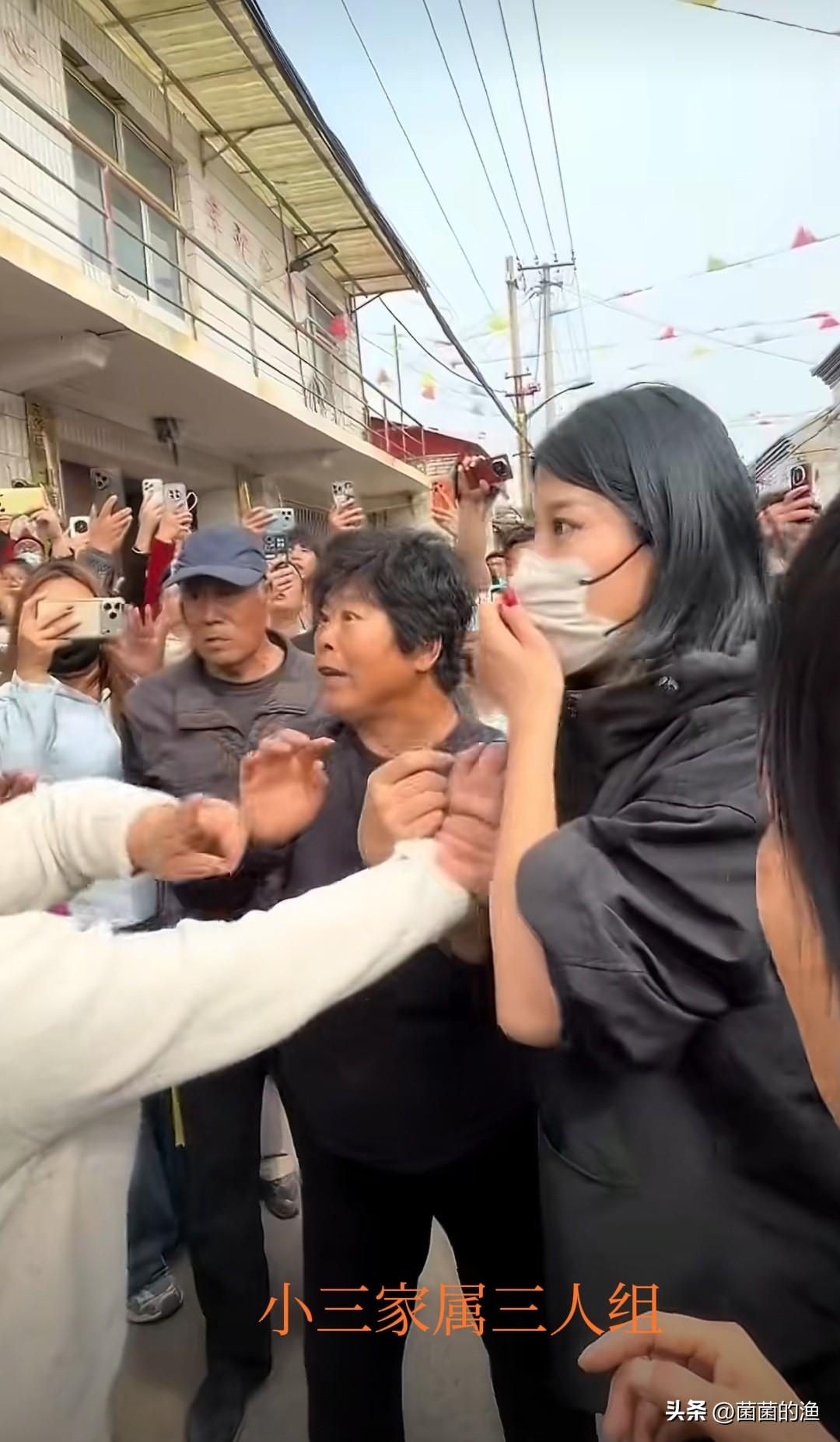 廊坊惊现“小三队”！原配曝光出轨反被围殴，这逻辑谁懂？这年头，真是啥稀奇事儿都有