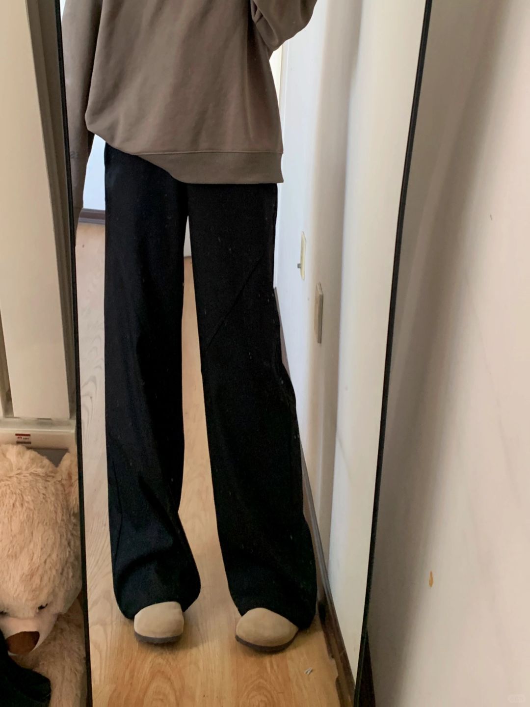 158/105梨形身材一直在找的宽松垂感黑裤子！