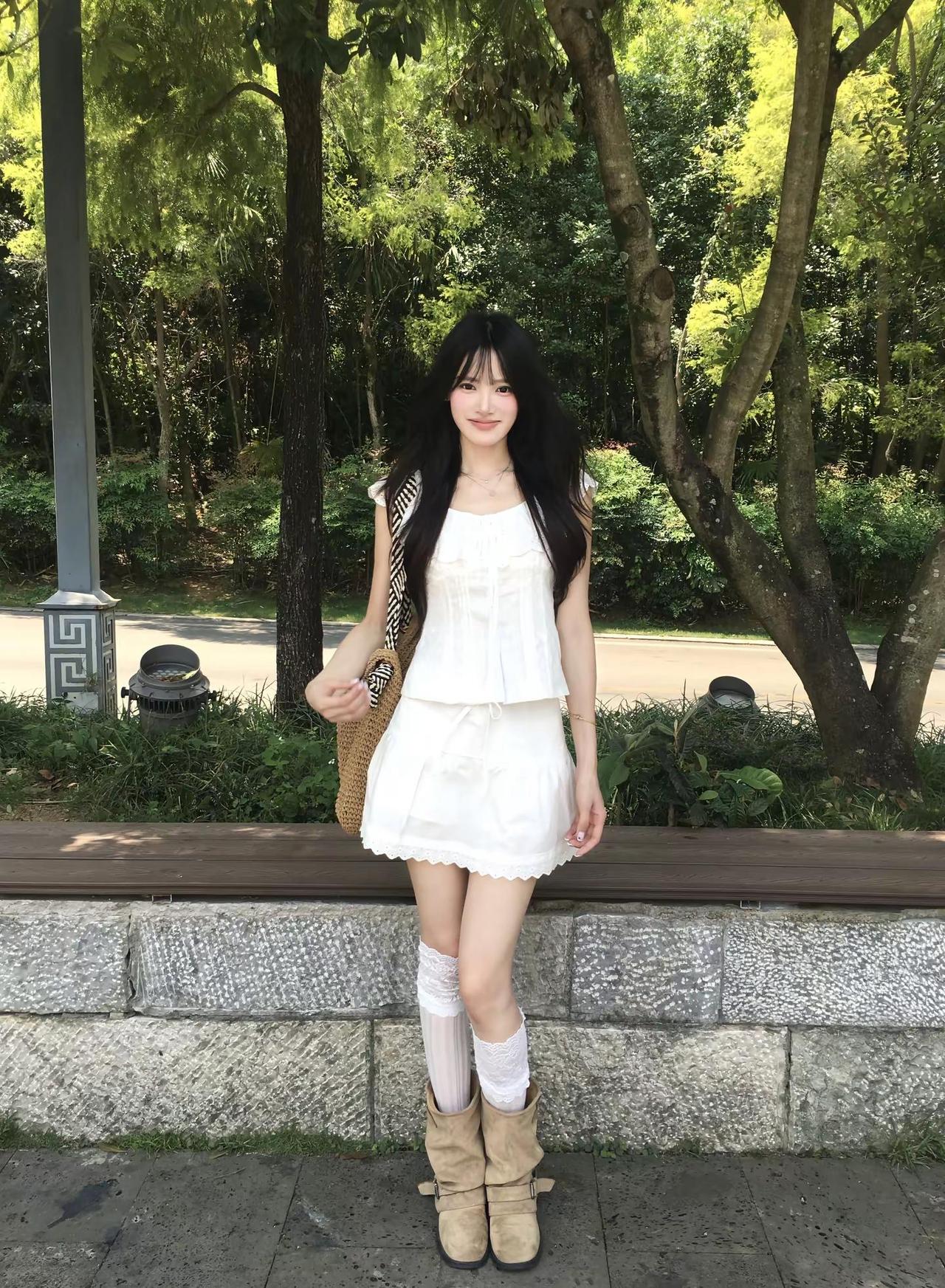 🍎7p下的我。少女感夏日ootd ootd清新感 小白裙拍照 夏日氧气少女