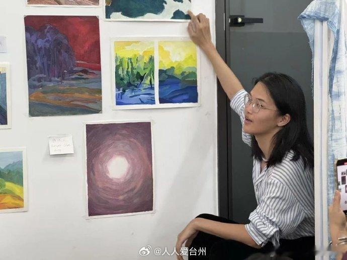 来自衢州的她自创排版打开自由阅读之门 近日，一个专为阅读障碍者服务的“字由跳阅 