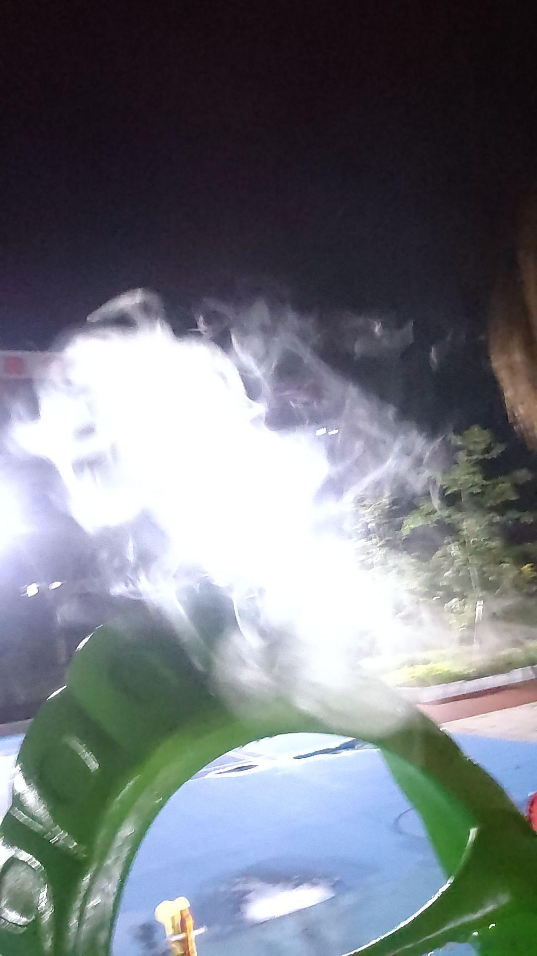 一场相遇，一生铭记。你是擦肩的烟火，亦是入心的知己，偏偏在分岔路口走散。万般思念