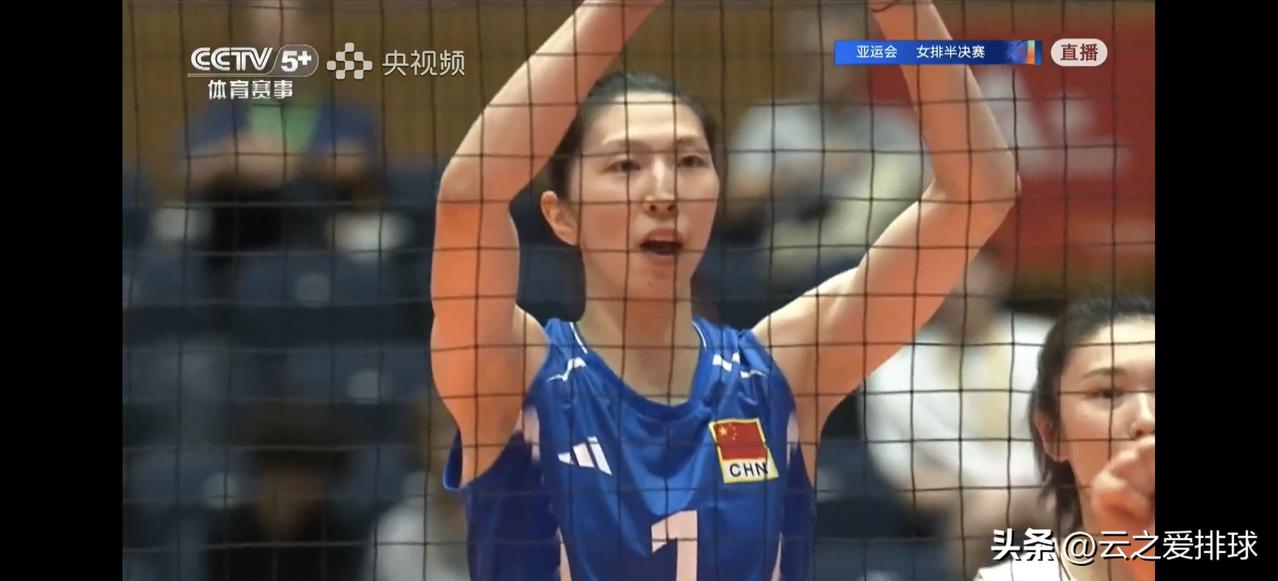 好样的！中国女排顶住了压力，3：2艰难战胜泰国女排晋级亚运会总决赛。成功复仇！