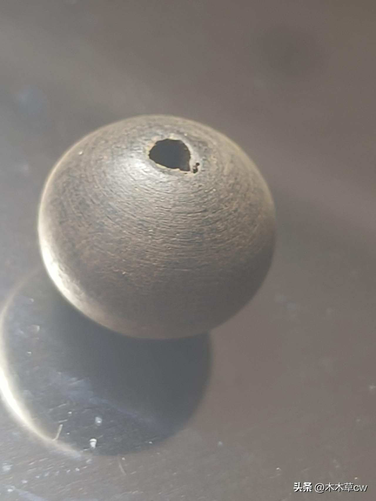有没有人想用这个沉水的金三角黑棋，自己做一个金的搭扣，做成一个挂坠。[呲牙][呲