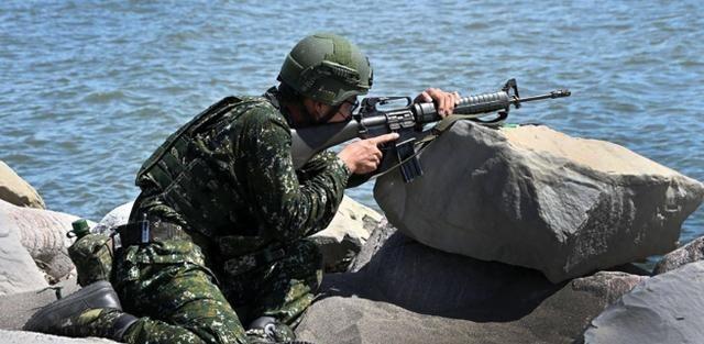 “台独”势力这下郁闷了！原本台军还叫嚣要与大陆打巷战、负隅顽抗，没料到大陆直接亮