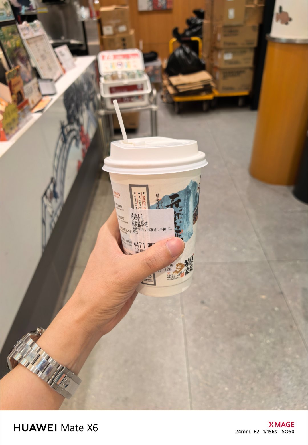 贵司的口碑一路下滑，今天也算是亲身经历了在重庆机场赶你们的航班，地勤的态度牛到天