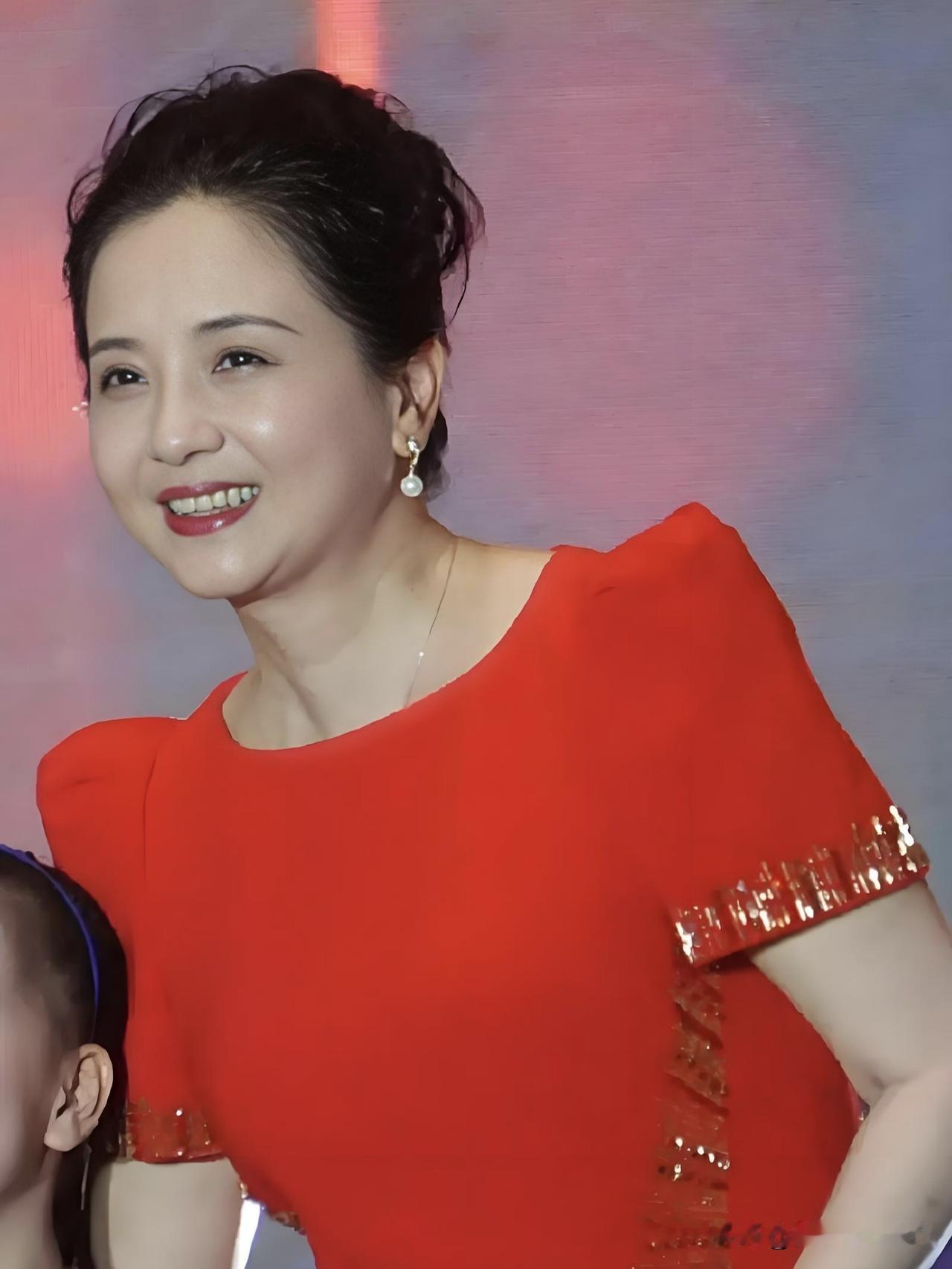 陶慧敏，江南烟雨养出的古典美人。从《红楼梦》黛玉到《人民的名义》祁同伟妻，三十载