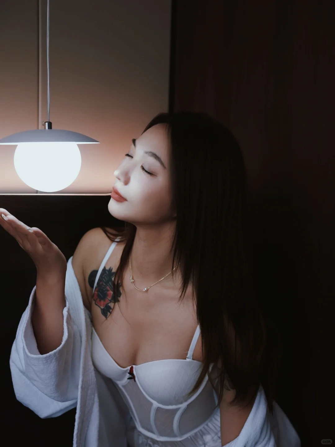 解锁新的拍照姿势 和小夜灯💡