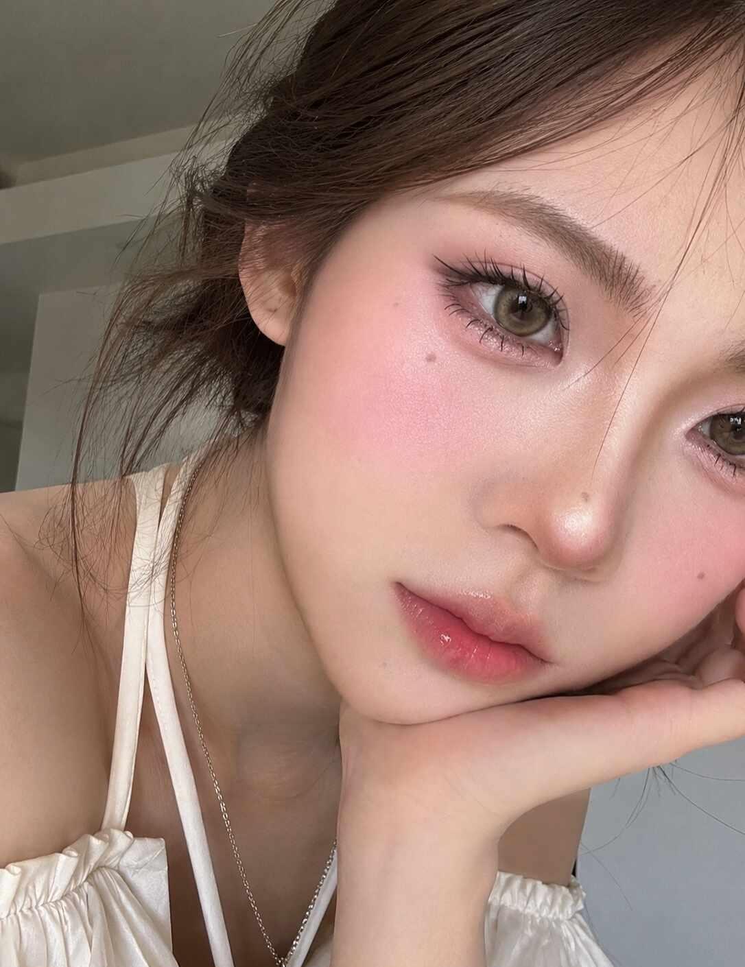 广州约妆 | 我可喜欢这种网感妆了~
韩式淡妆 | 韩式上镜妆 | 千金妆 | 