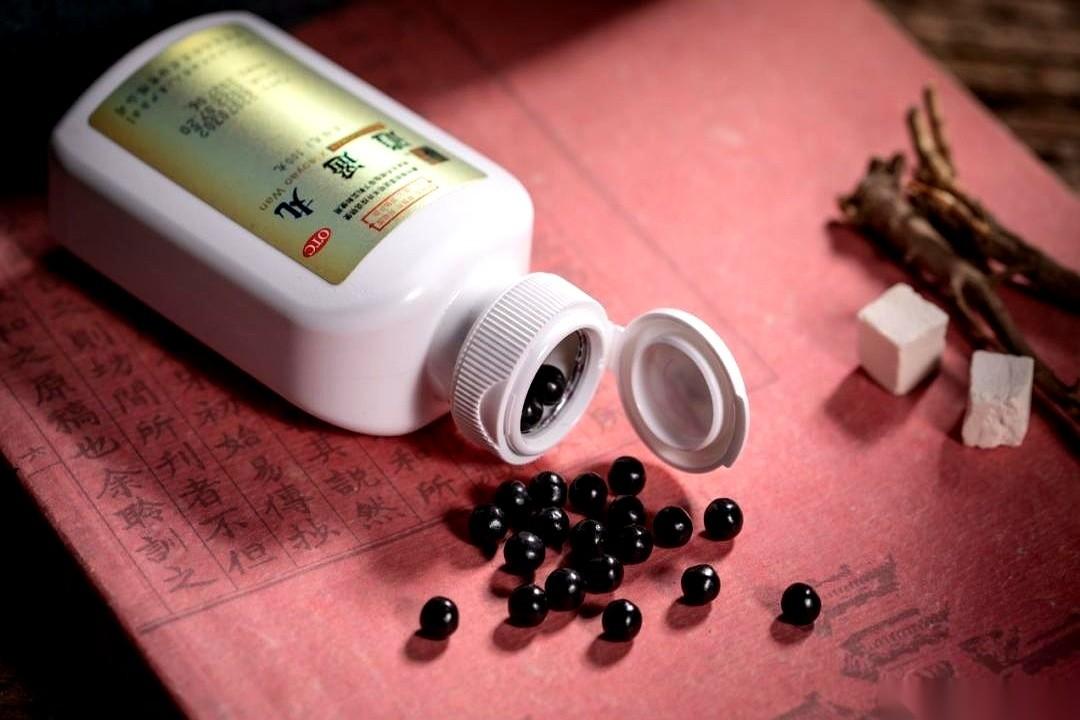 身上摸到一个软软的疙瘩，不疼不痒。你搓了搓，告诉自己没事。
过段时间，胳膊上、后