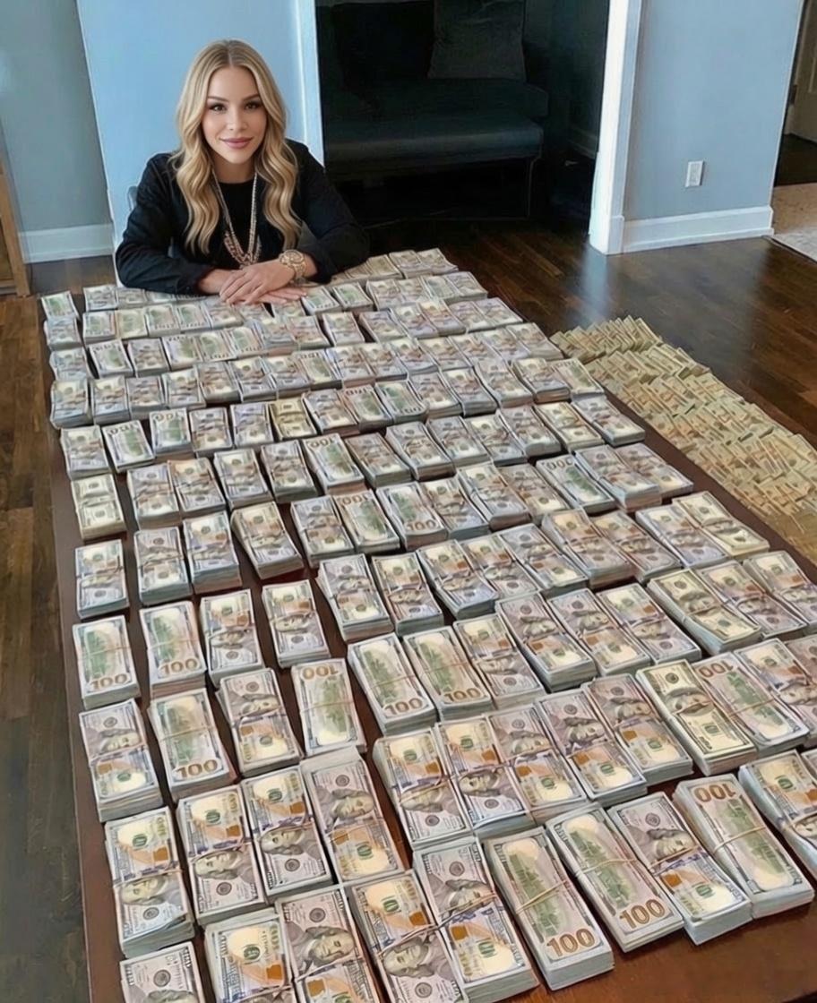 NBA东契奇这个前未婚妻真是贪财且拜金啊据最新报道，卢卡的前未婚妻关于子女监护权