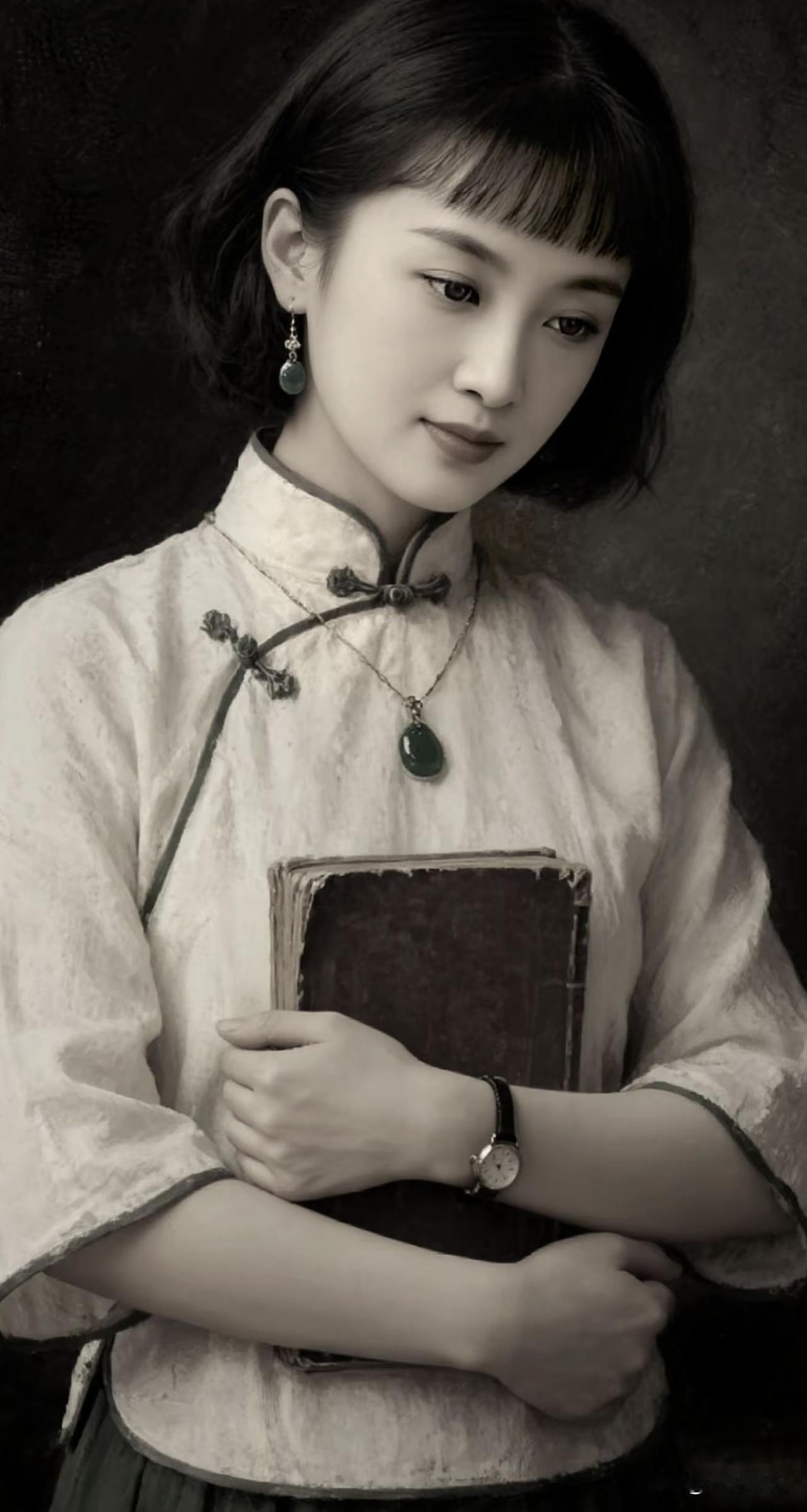 气质是装不出来。

气质是往那一站，不用张嘴，就能让人感觉到：要么读了很多书，要