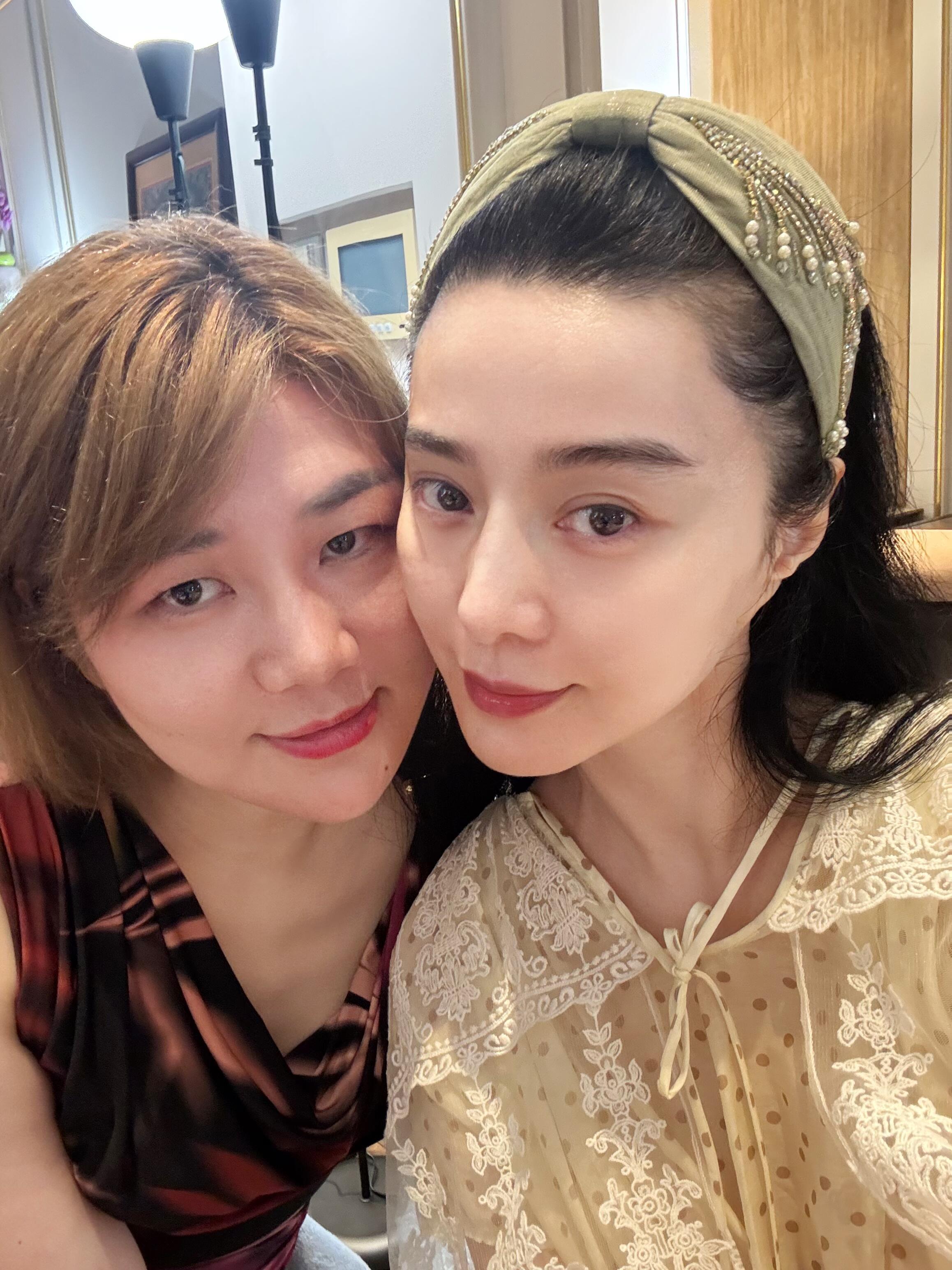 杨天真晒和美神合照岁月是最好的见证 love you forever💕 ​​​