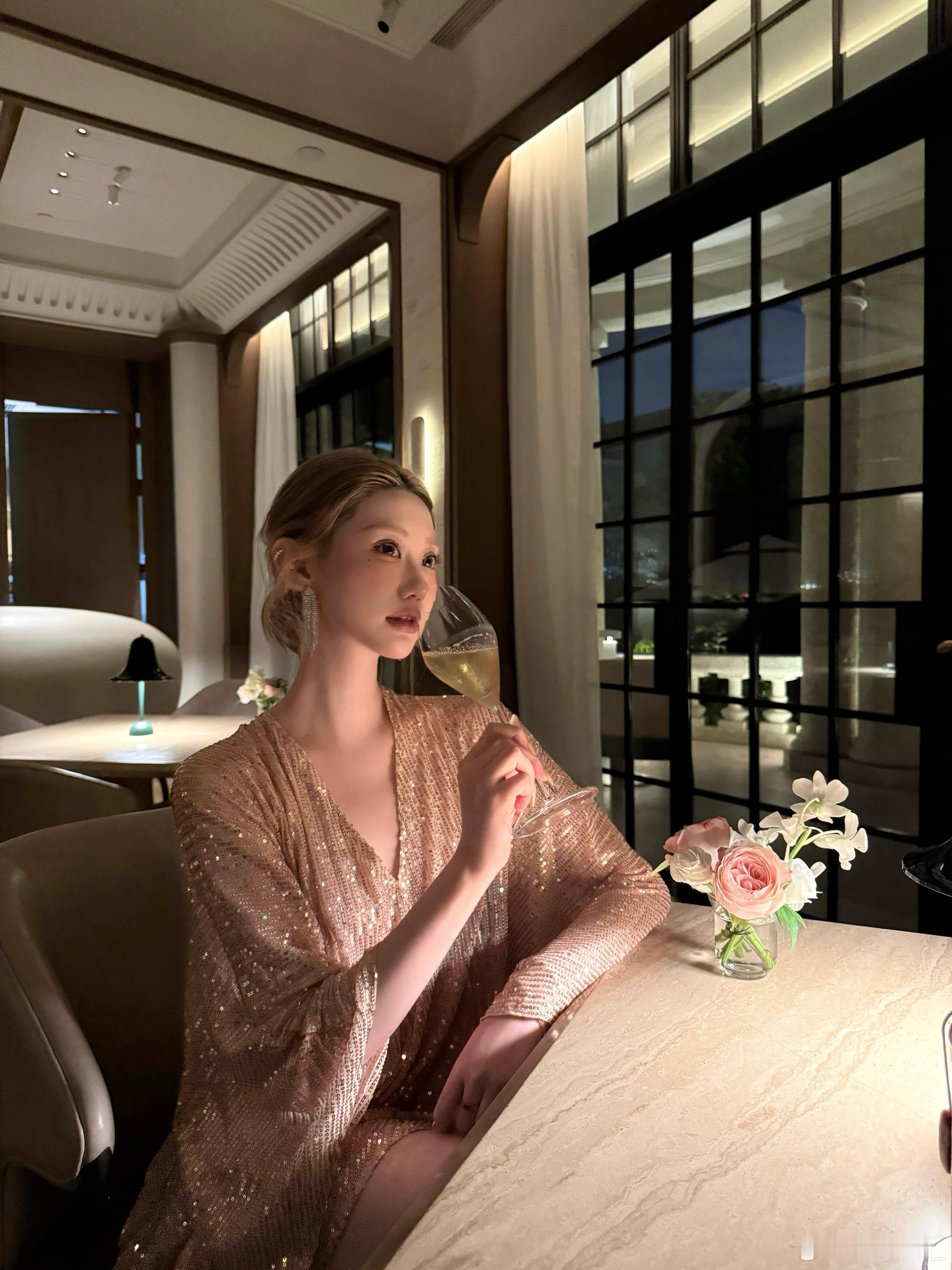 Let’s go get drunk tonight 上海·Tearoom by