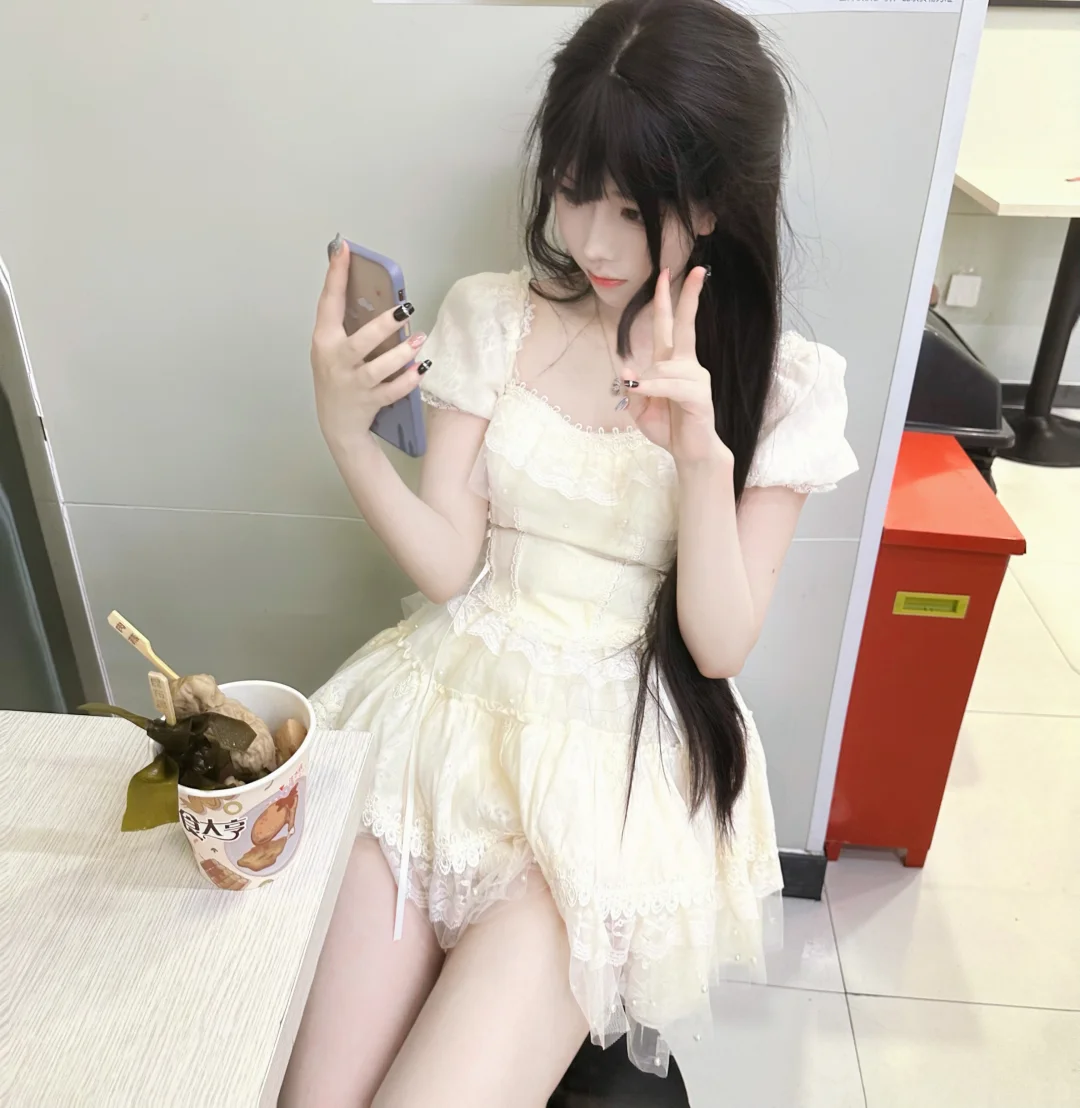 我爱的方式很贫瘠  看着你也是一种