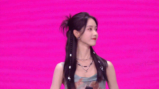 捕捉到电竞少女皮肤的嘟嘟，超可爱，爱了！陈都灵超话 