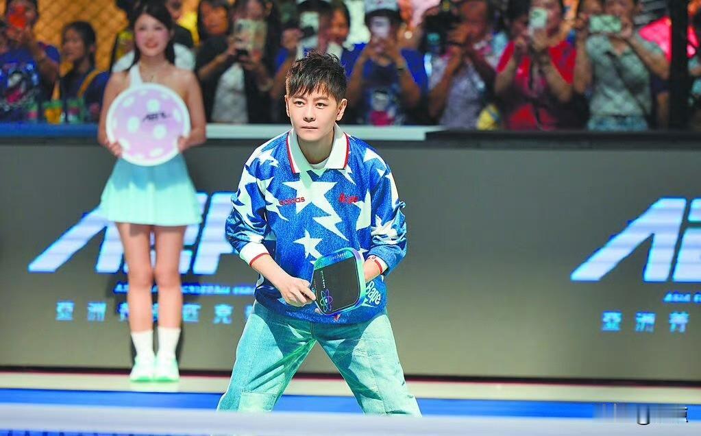 据台媒报道，林志颖近期接受采访聊起家中孩子。他透露Kimi并没有出道的想法，本人