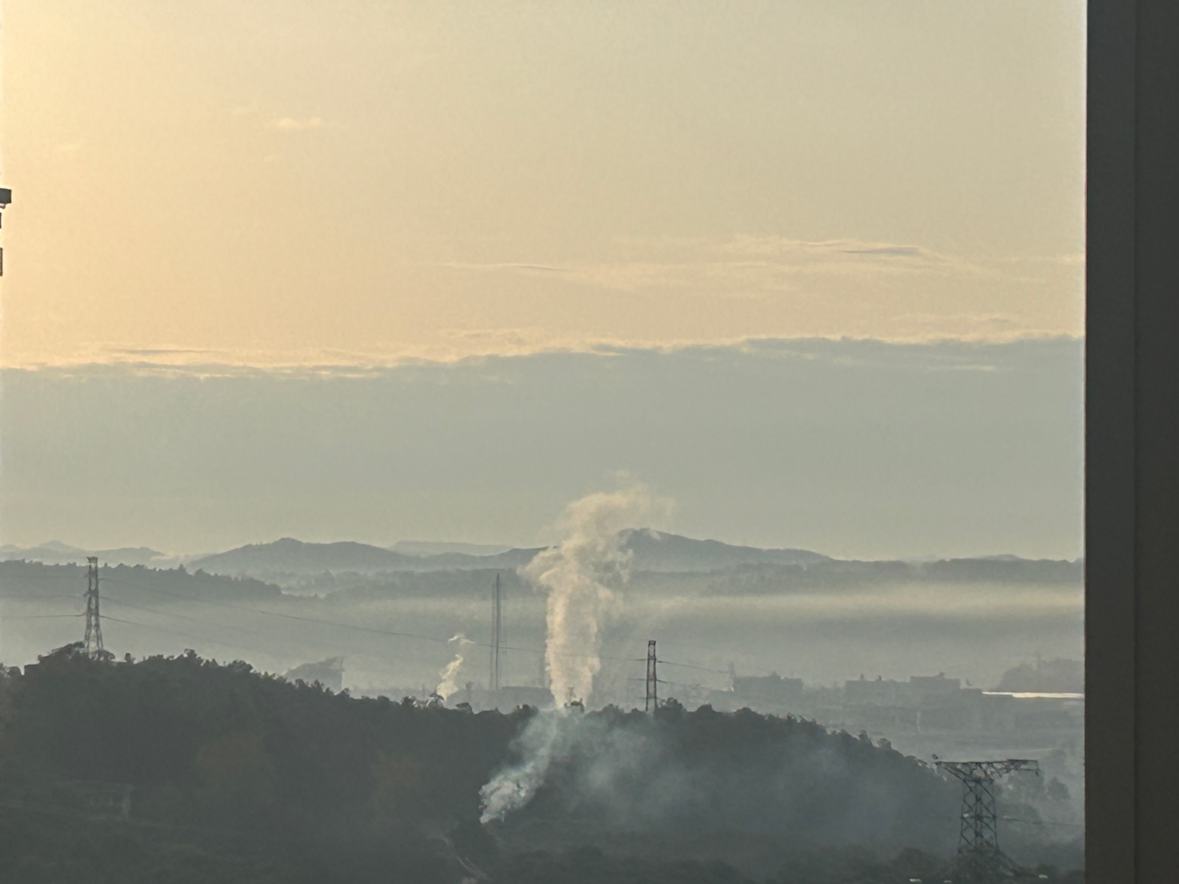 7点多大姨妈突然来报到，直接给我整醒，又双叒叕提前四天，谁懂啊就真的感觉一个月都