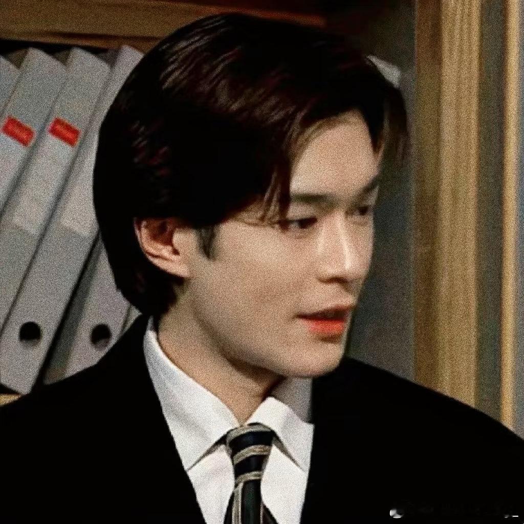 古天乐被传隐婚生子这个年纪有婚姻有孩子也很正常吧？不愿意公布不就是想保护隐私🥲