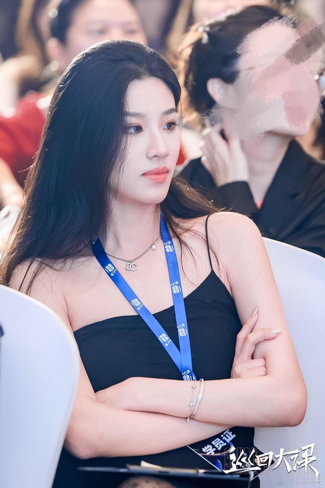 来上老师和老师的表达巡回大课啦～受益匪浅！醍醐灌顶！！（就是高清牛马原图p了我半