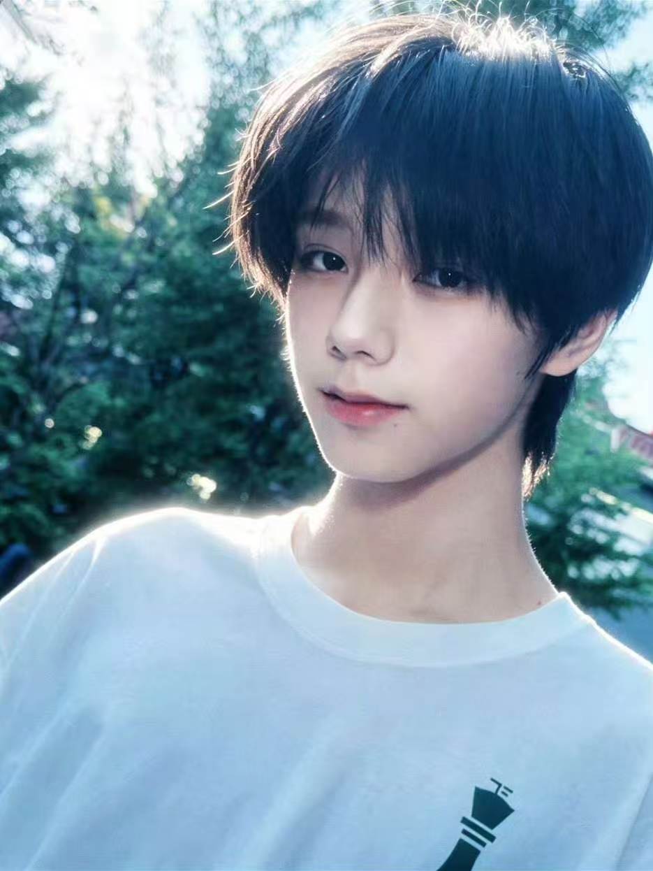 王橹杰口误王橹杰泡泡口误 啊哈哈哈哈哈哈 