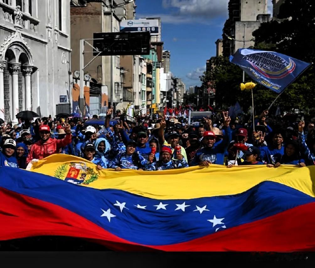 “女士们先生们，我们抓到他了！”2003年12月14日，美军抓获萨达姆·侯赛因的