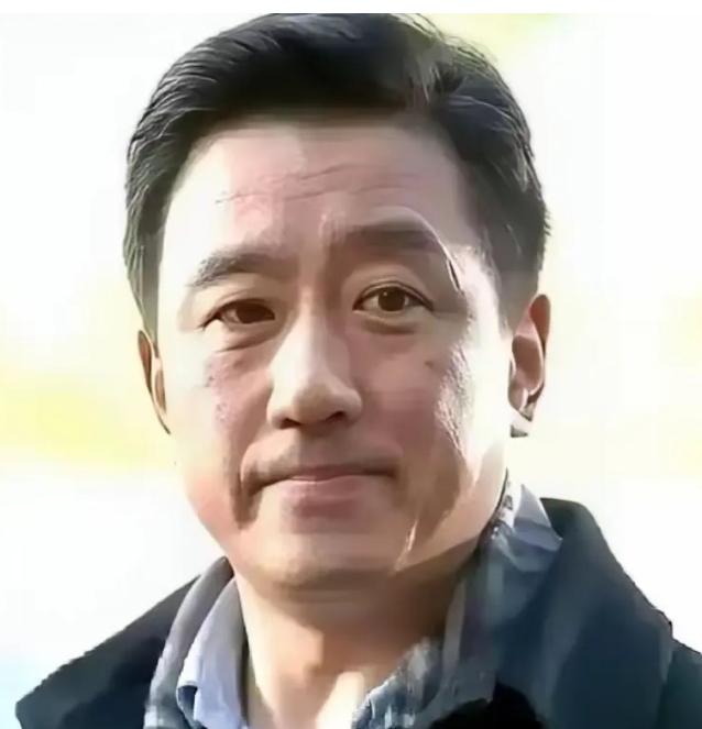 2000年，《末路》拍到新疆部分时，最难啃的一段其实已经接近结束。原本饰演白宝山
