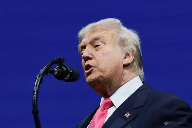 快看！国际时事头条消息！
特朗普签署