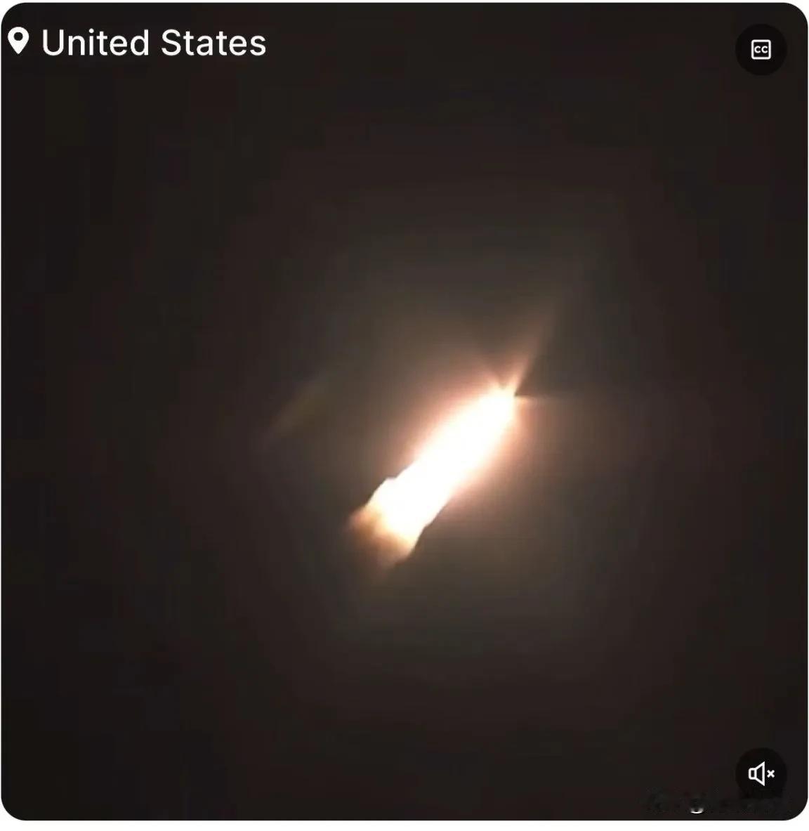 【美国适时示威】
据报道，美国军方高调宣布，在今天11月5日总统和国会大选选举投